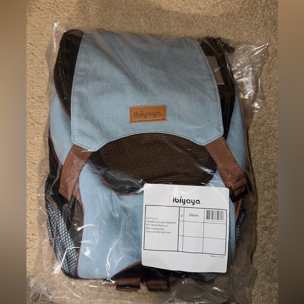 Ibiyaya New Denim Fun Lightweight
Pet Backpack Cat & Dog Carrier, Denim, Small - Picture 10 of 10